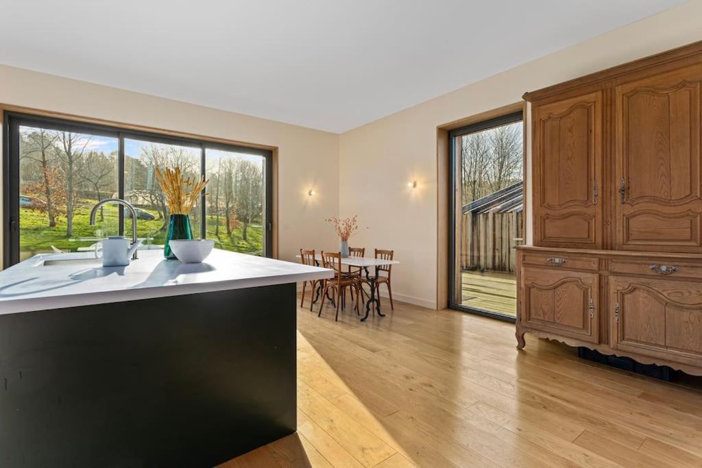 Maison Face A La Dans Un Domaine Ecologique