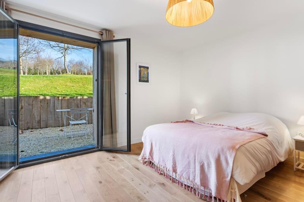 Maison Face A La Dans Un Domaine Ecologique *