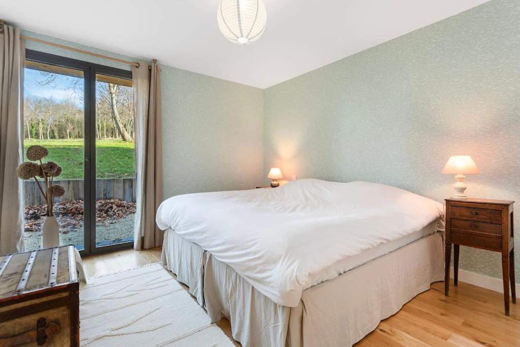 Maison Face A La Dans Un Domaine Ecologique *
